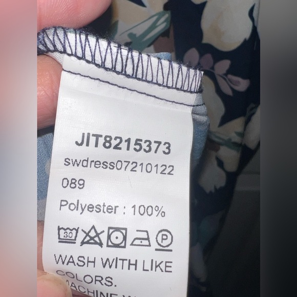 SHEIN Curve 2XL Navy blue floral Cold shoulder spaghetti strap maxi Dress NWOT - Picture 6 of 6